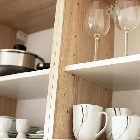 3 Lions Boarding House Stuttgart - Kontaktloser Check-in Bed & Breakfast Ostfildern